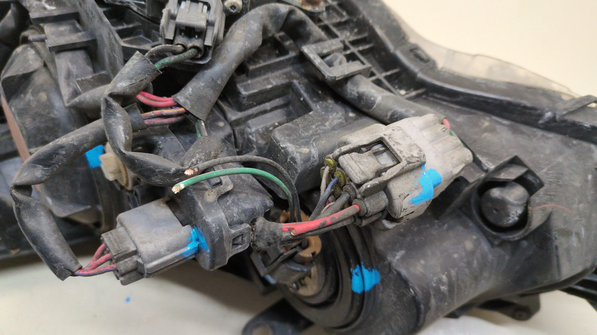 Фара правая