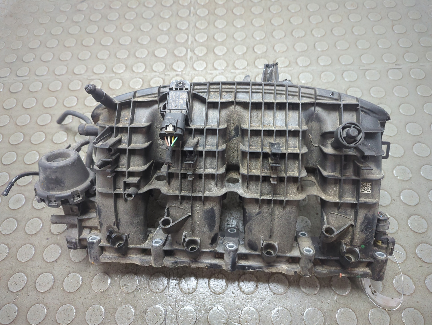 Коллектор впускной