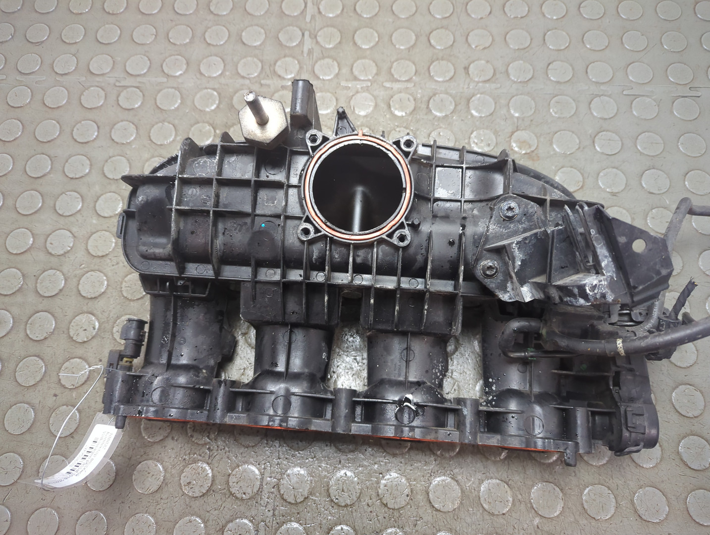 Коллектор впускной