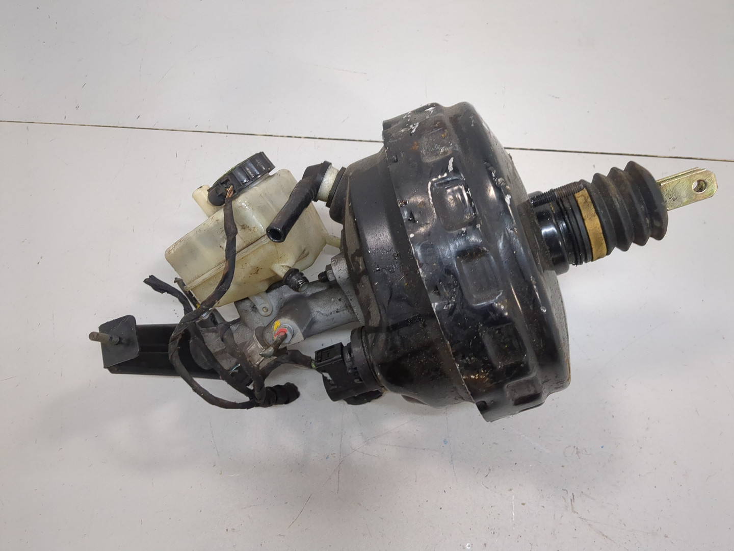 Цилиндр тормозной главный