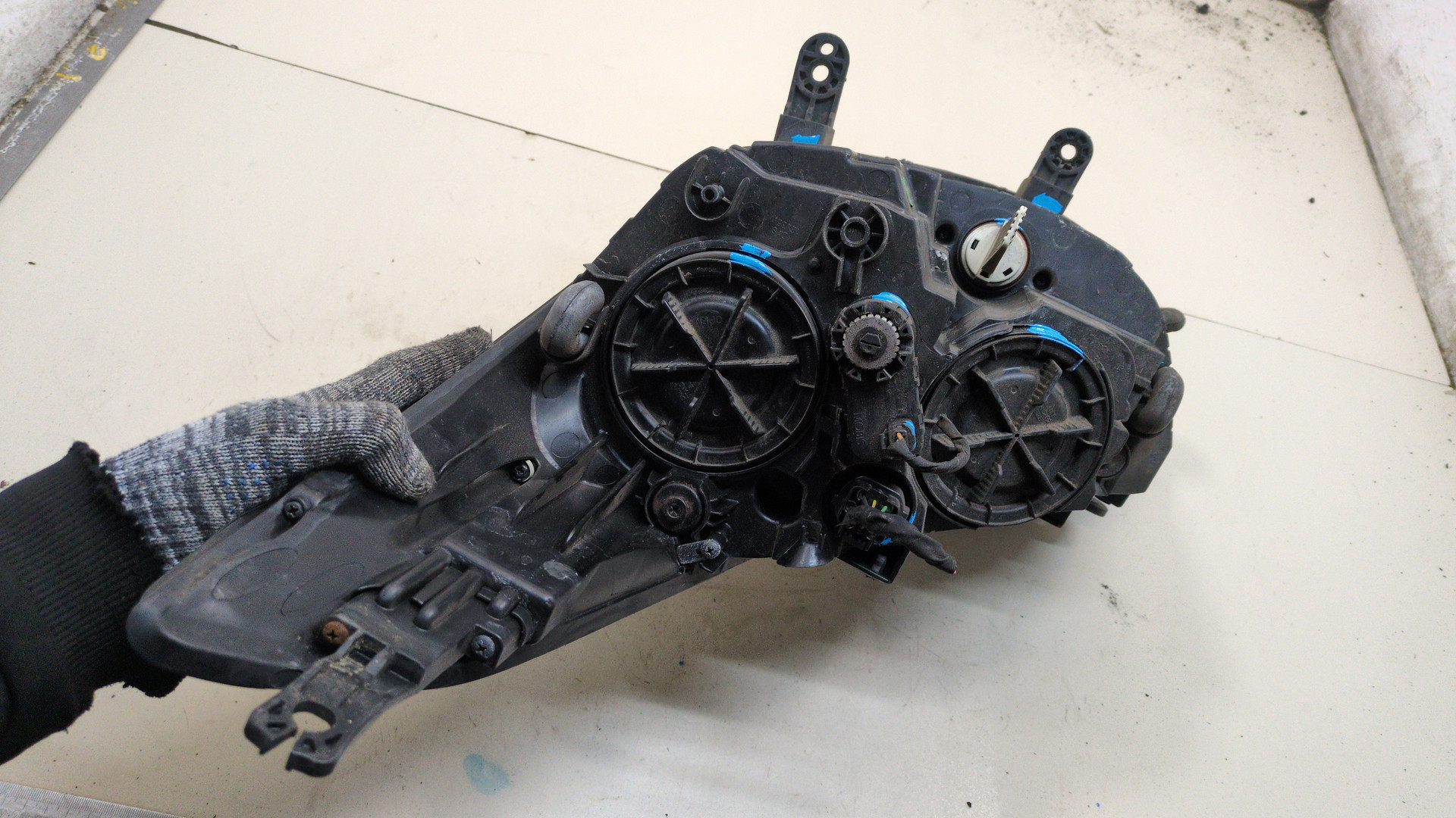 Фара правая