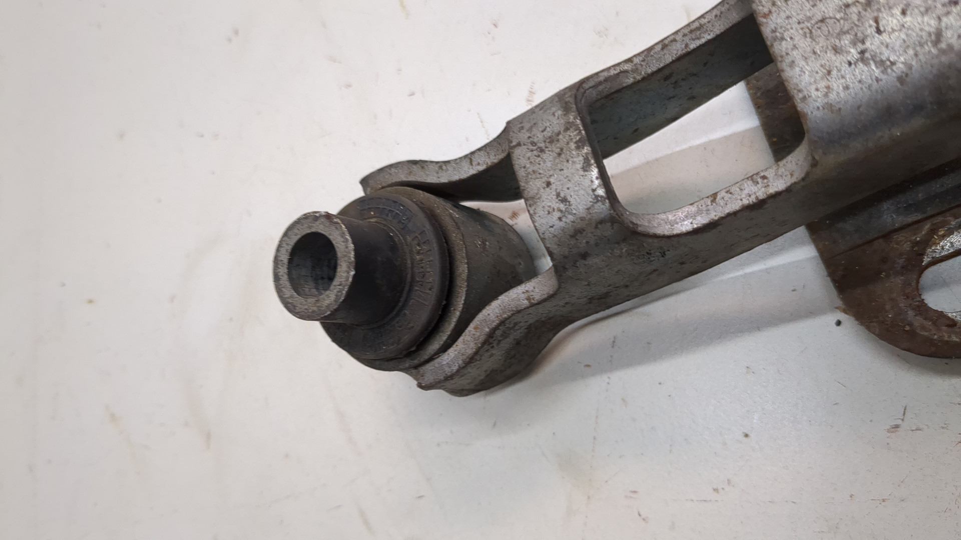 Опора двигателя