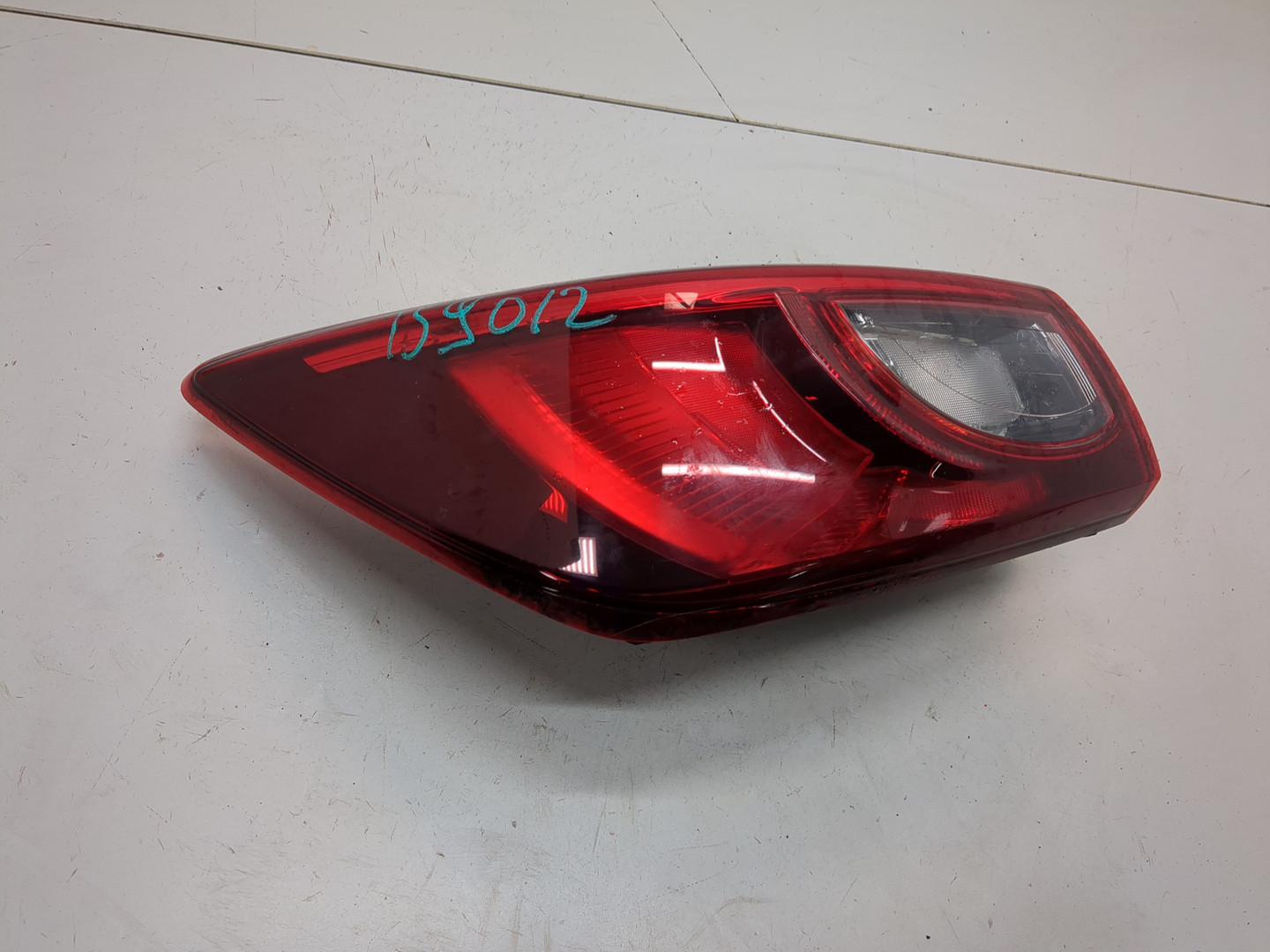 Фонарь задний левый