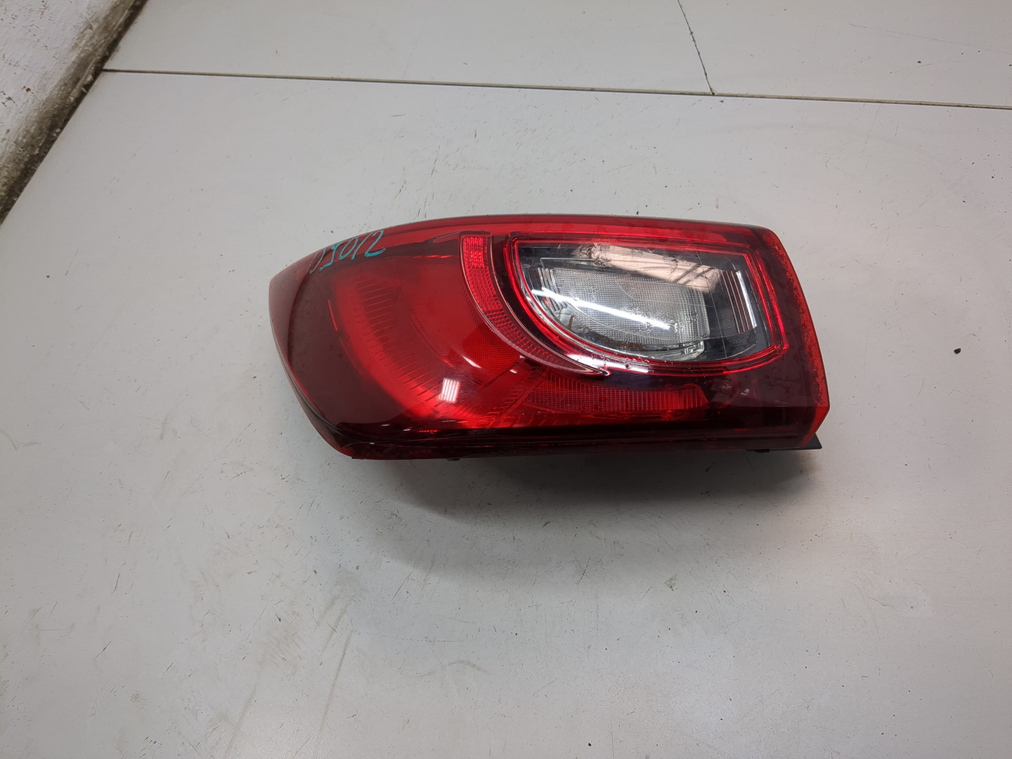 Фонарь задний левый