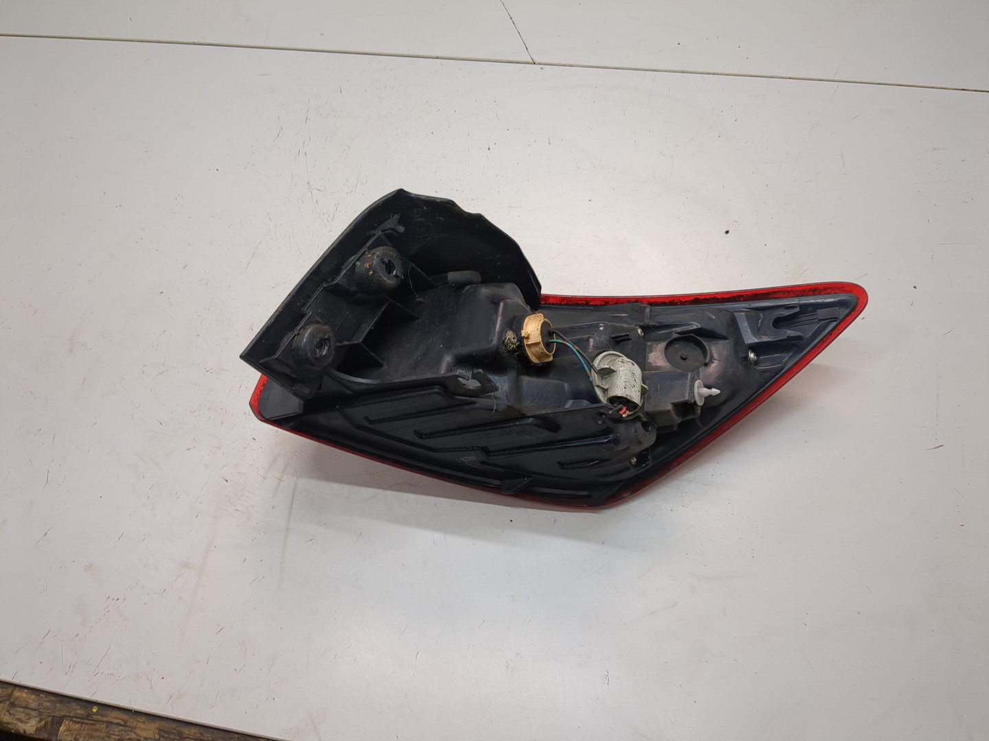 Фонарь задний левый