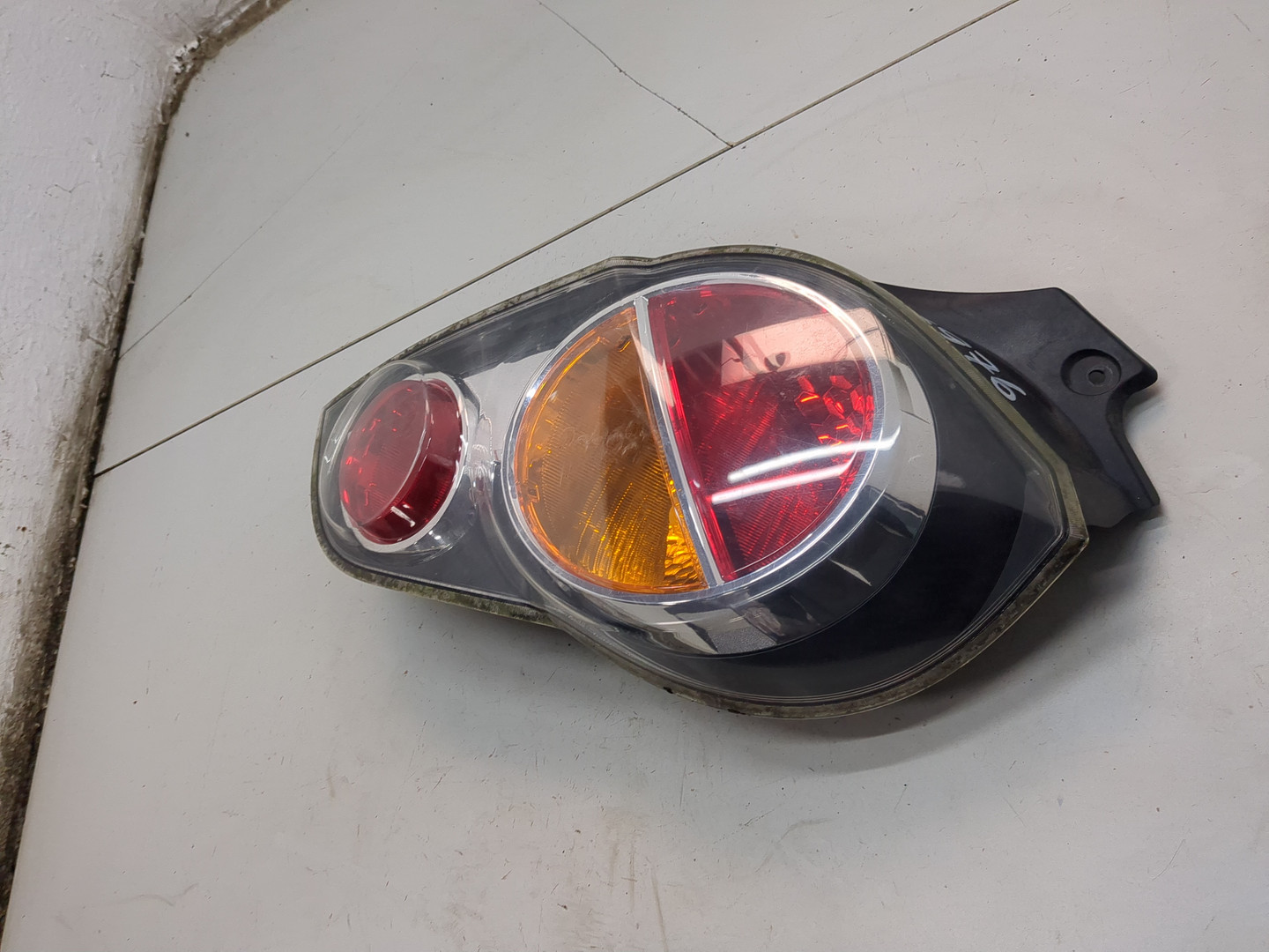 Фонарь задний правый