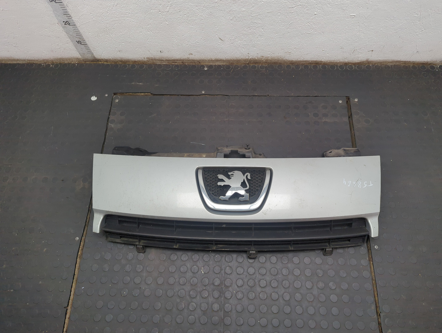 Решетка радиатора