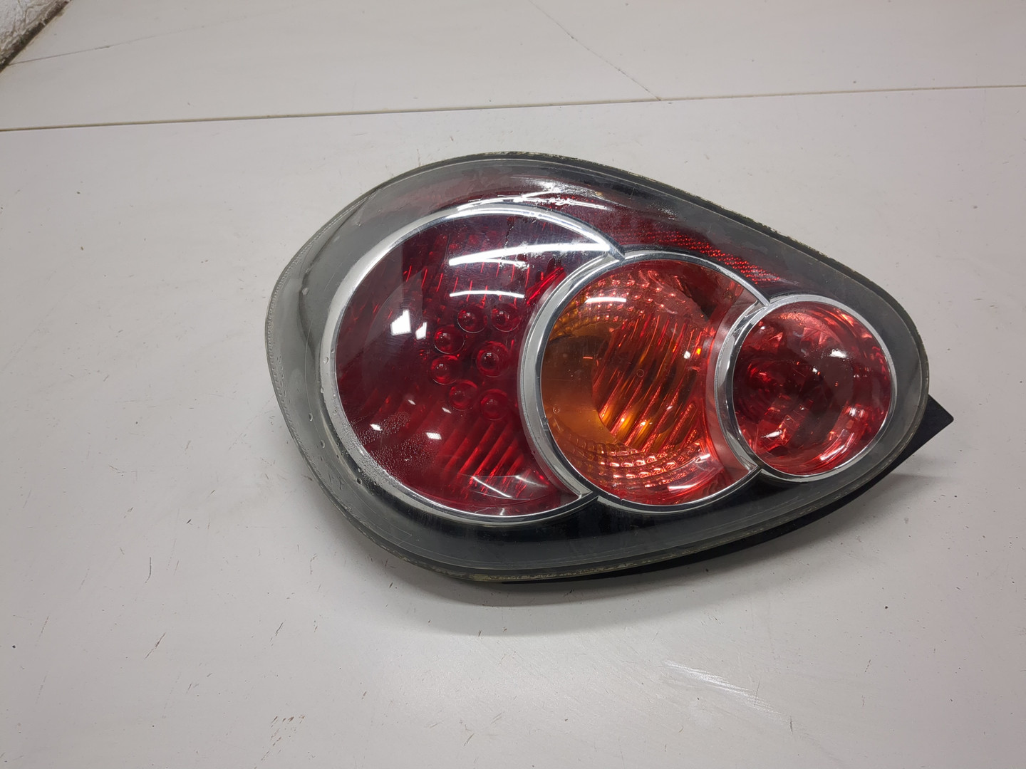 Фонарь задний правый