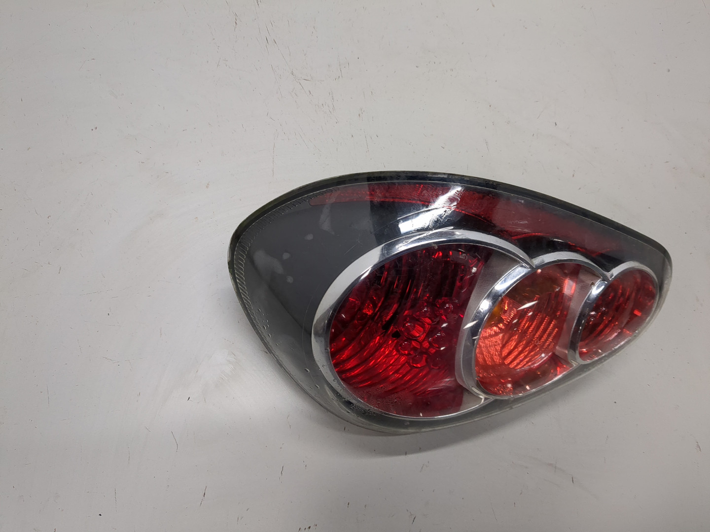 Фонарь задний правый