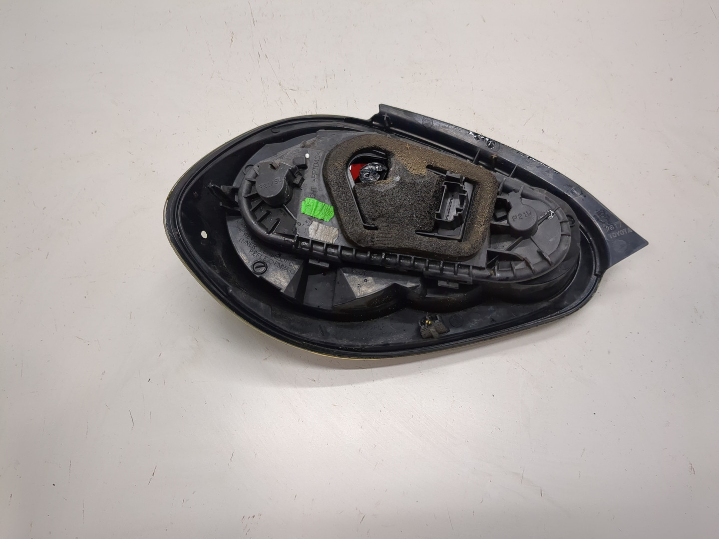 Фонарь задний правый