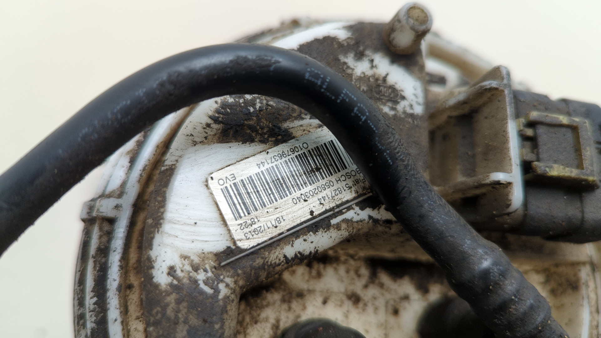 Насос топливный электрический