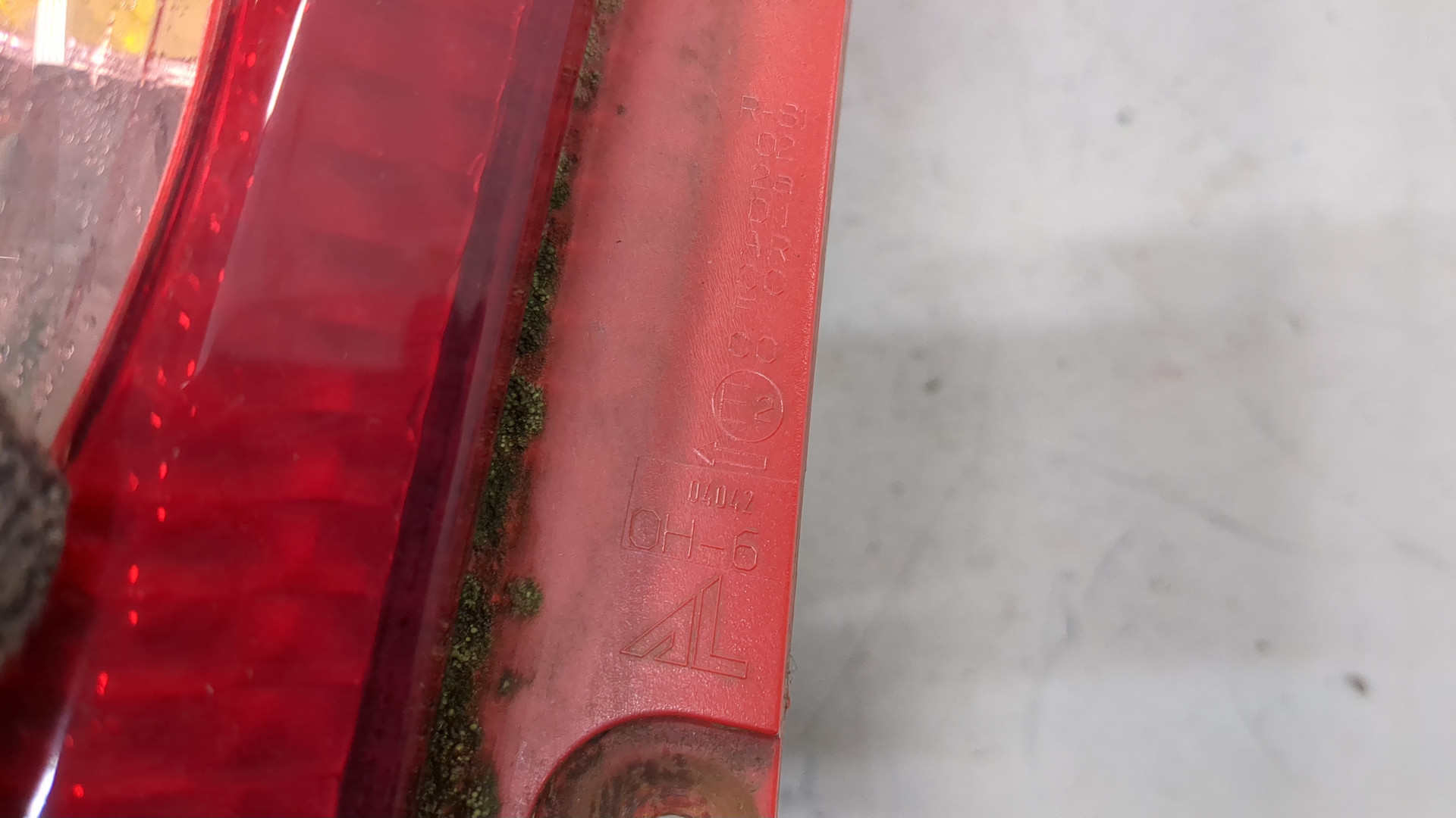 Фонарь задний левый