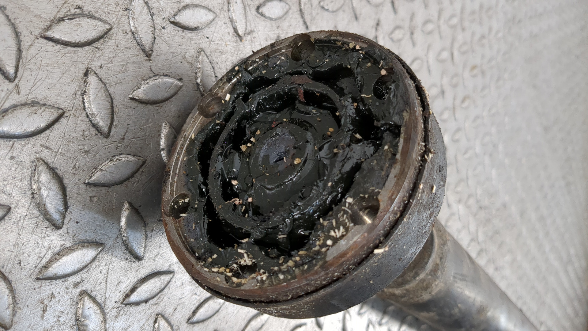 Вал карданный передний