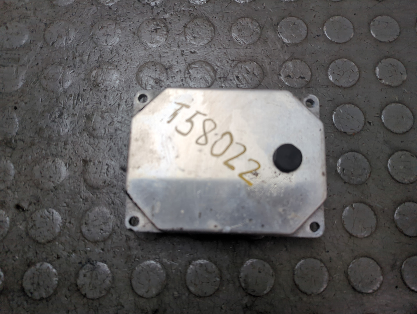 Блок управления двигателем