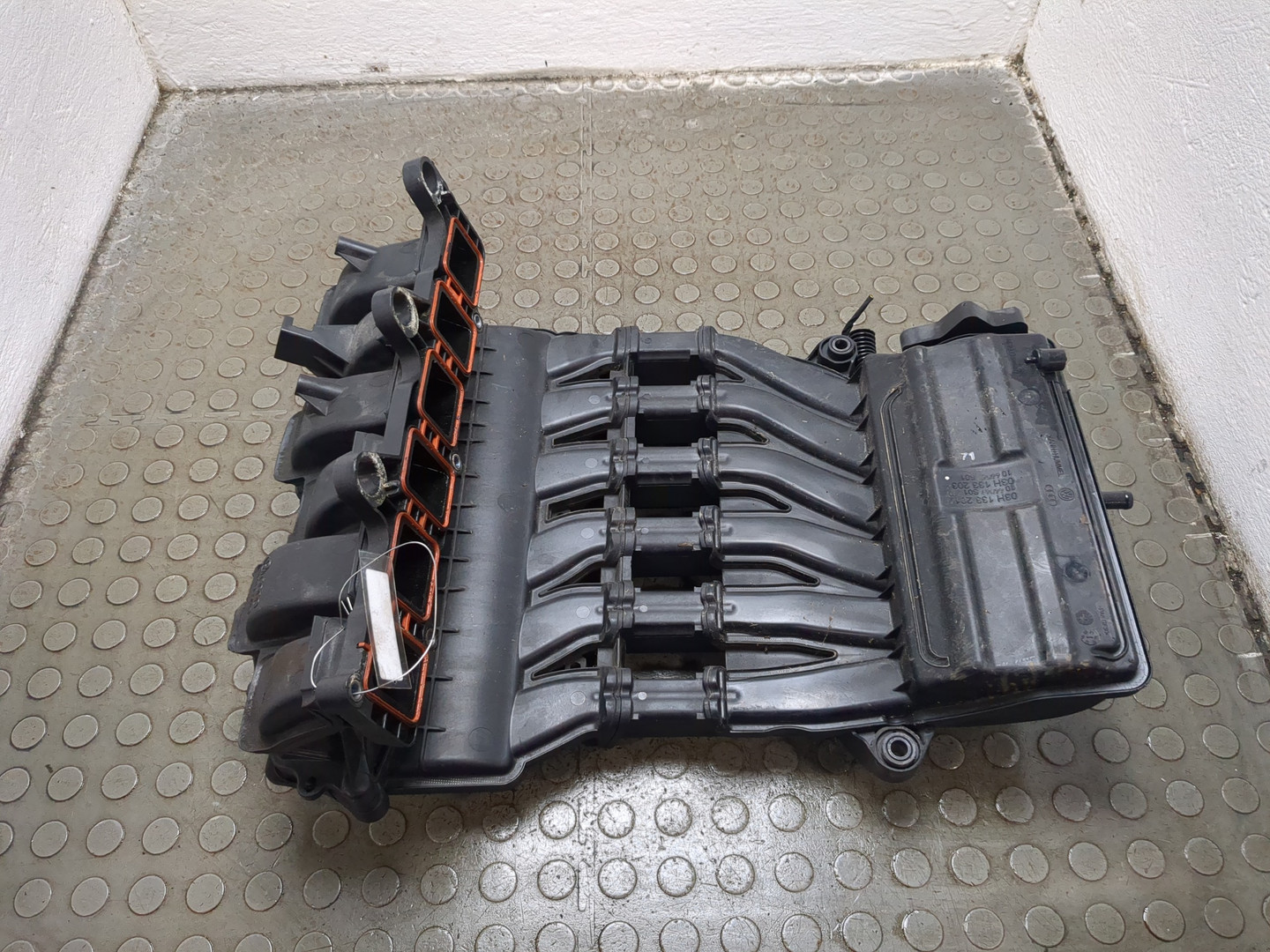 Коллектор впускной