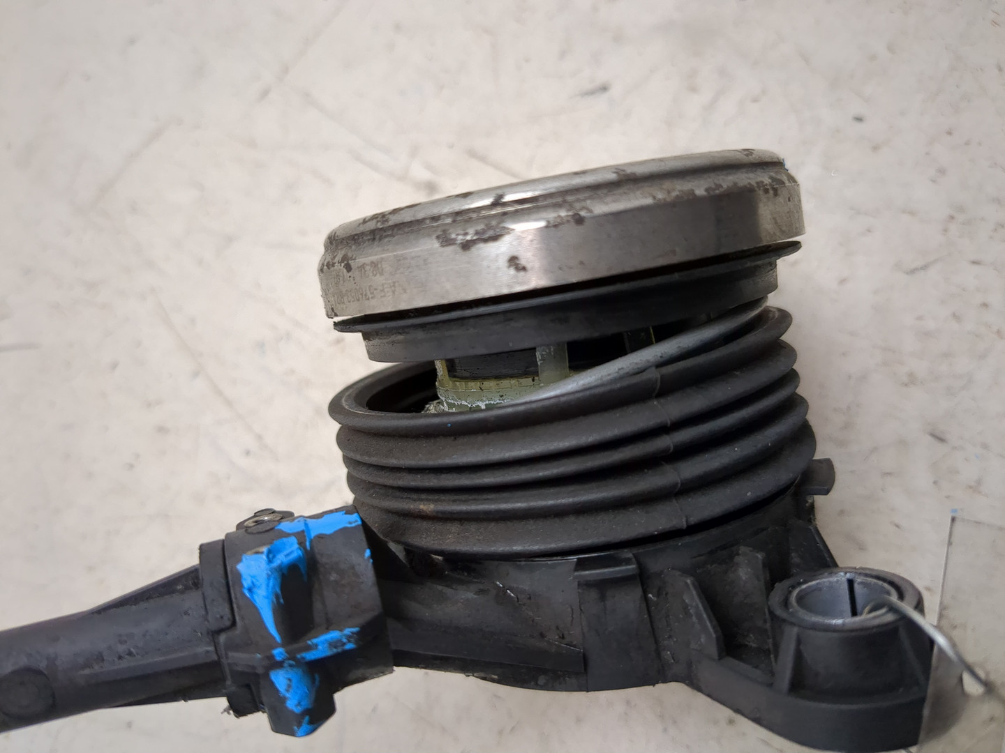 Цилиндр сцепления рабочий