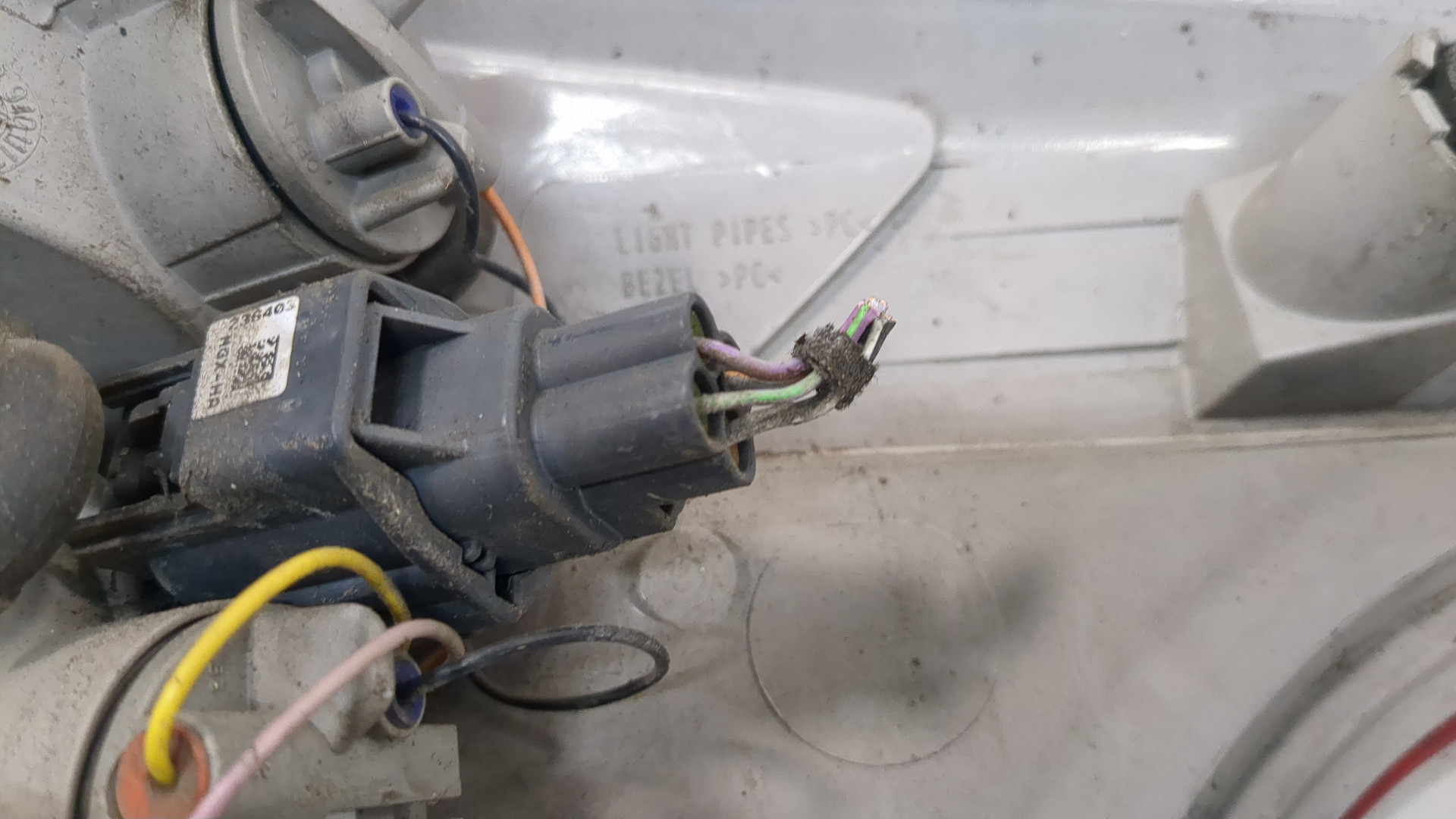 Фонарь задний левый