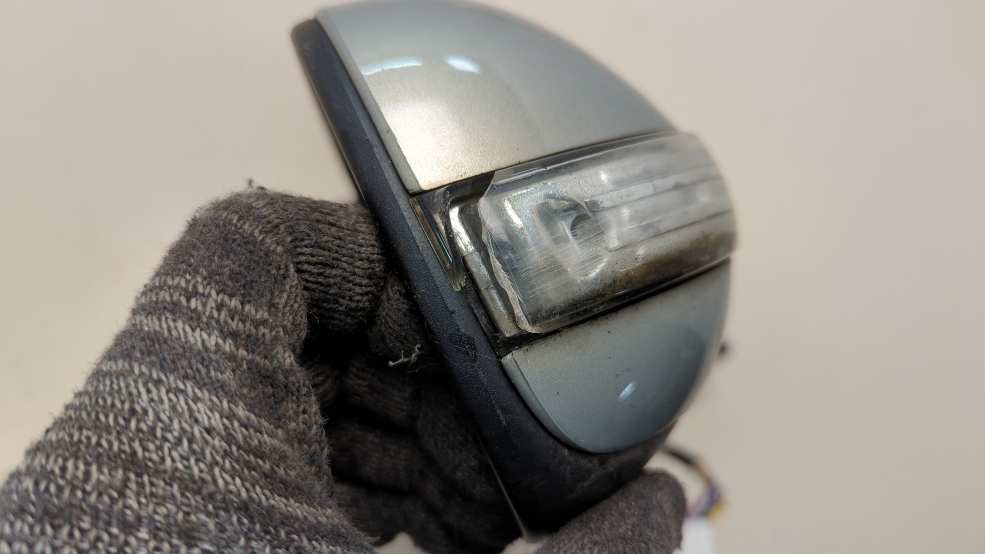 Зеркало правое электрическое