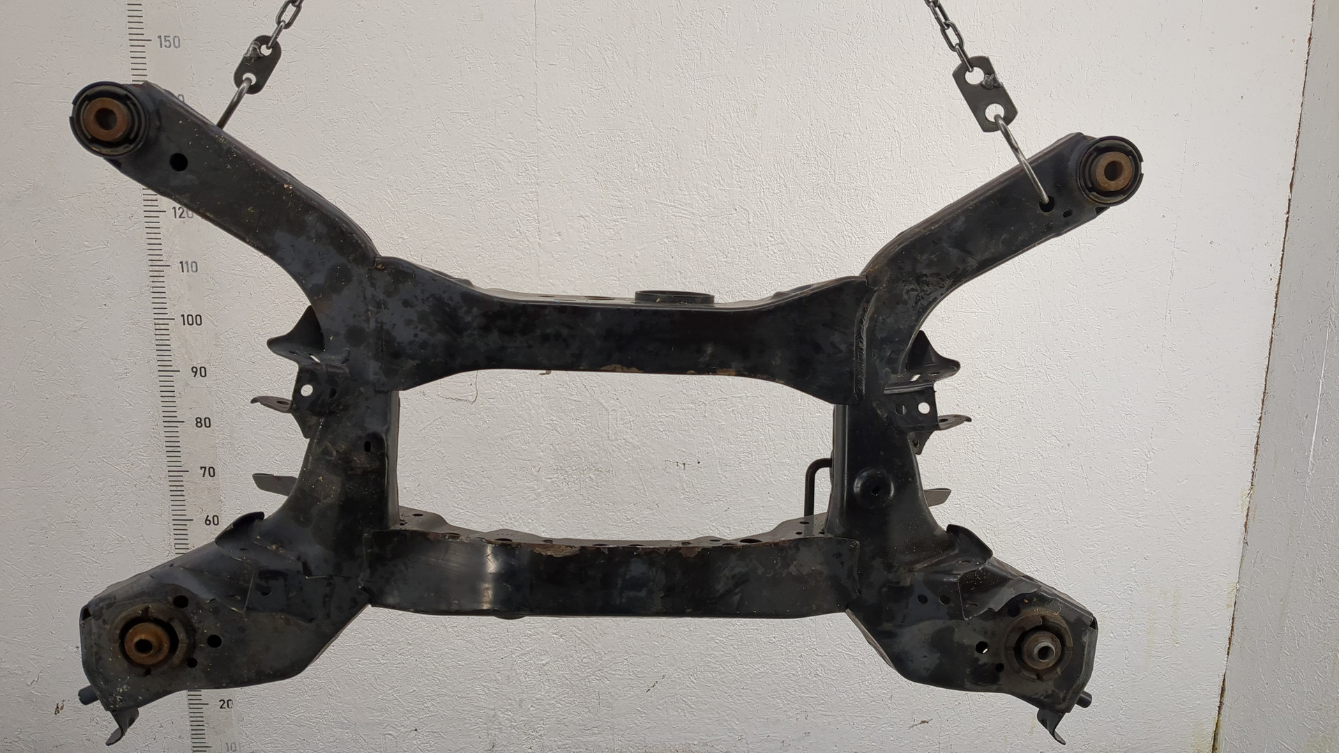 Балка задняя