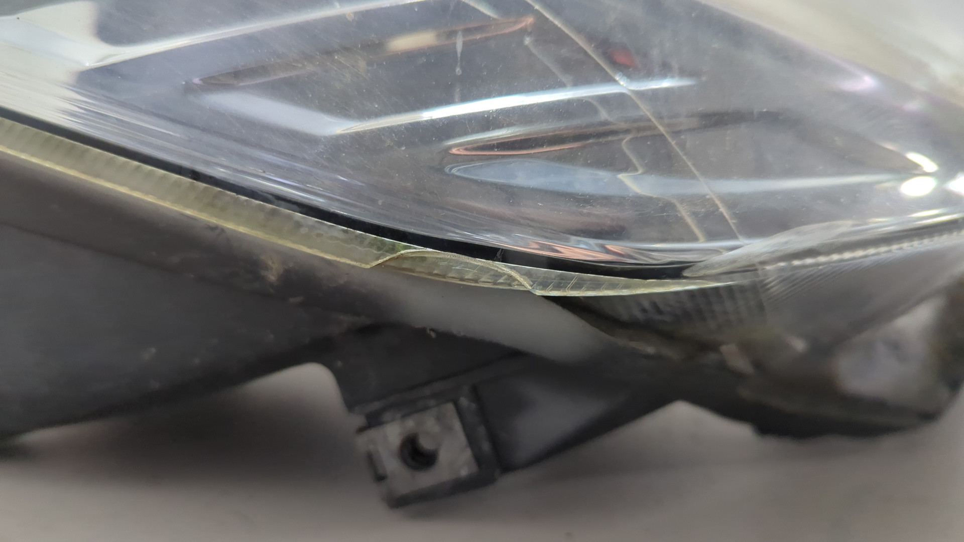 Фара правая