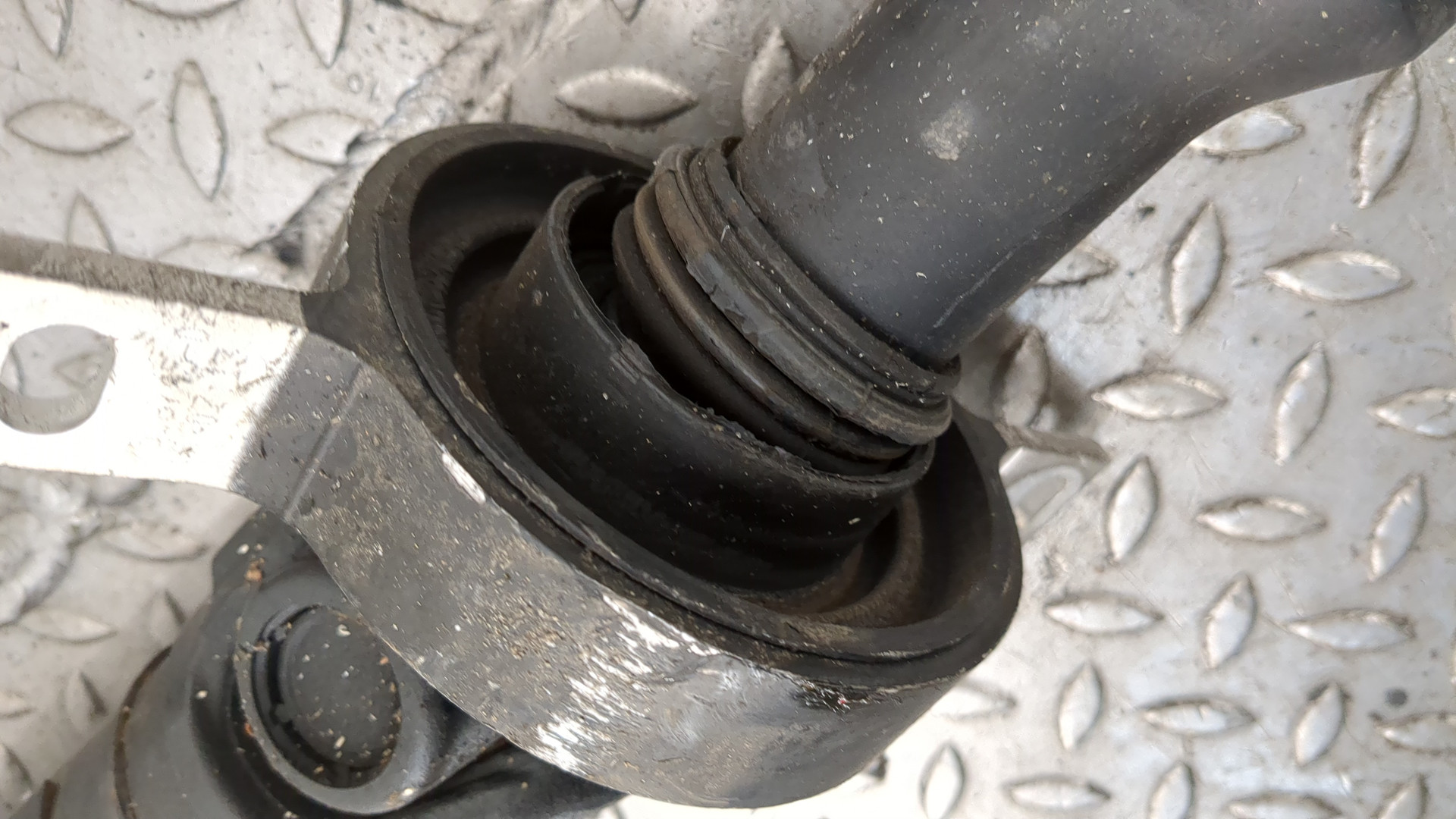 Вал карданный задний