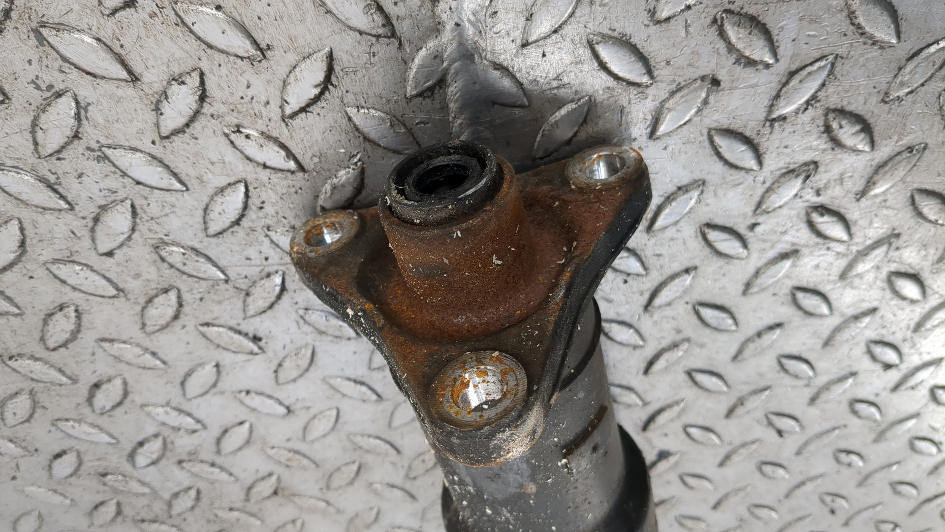 Вал карданный задний