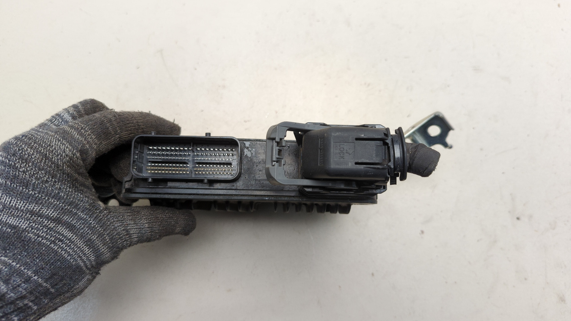 Блок управления двигателем