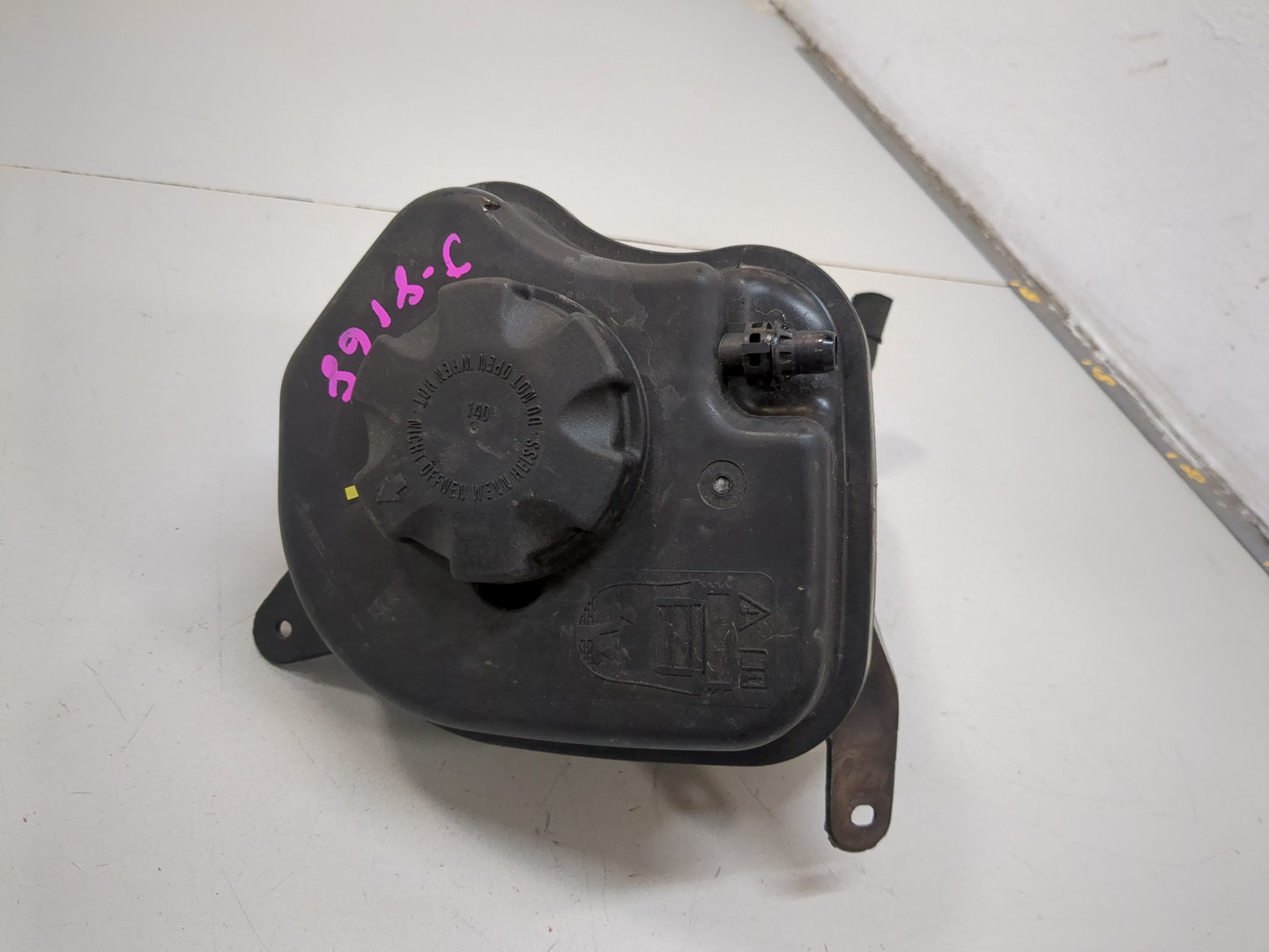 Бачок расширительный