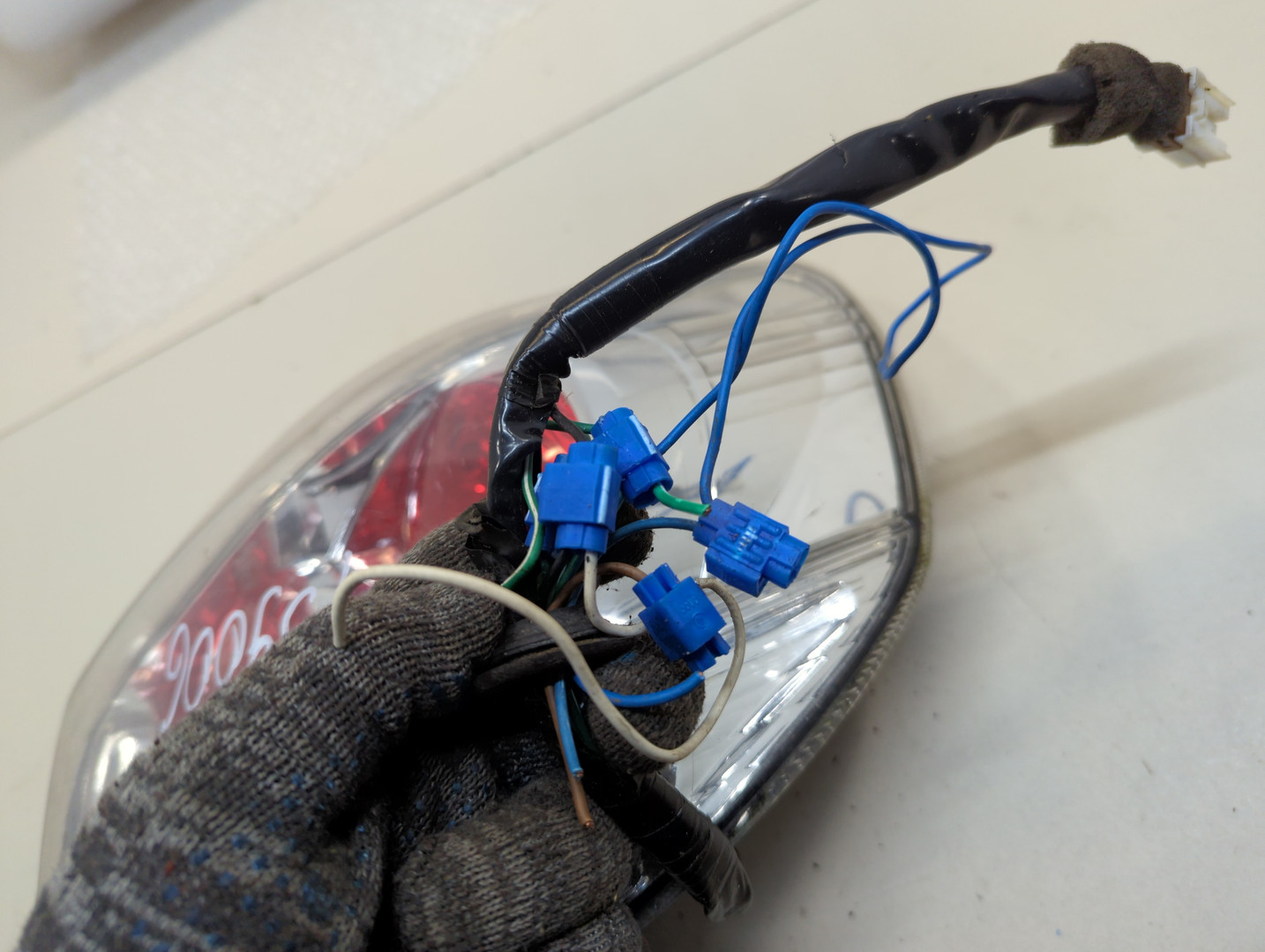 Фонарь задний правый