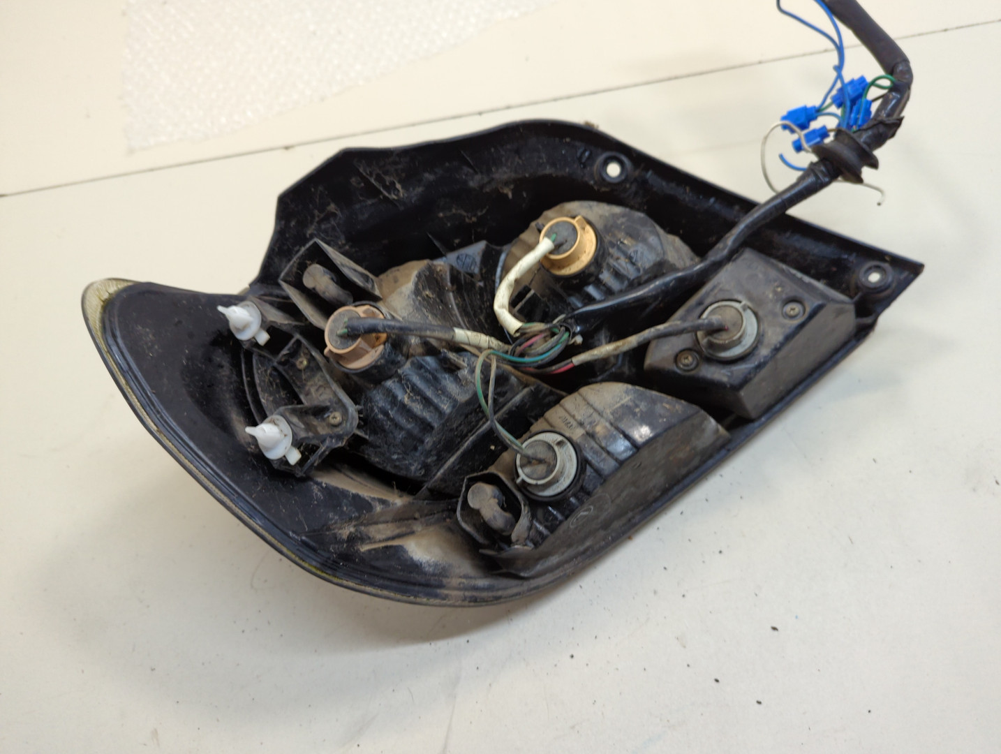 Фонарь задний правый