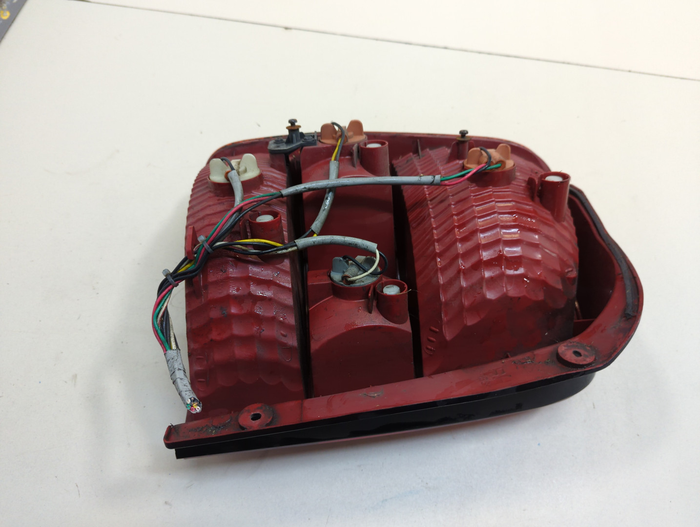 Фонарь задний правый