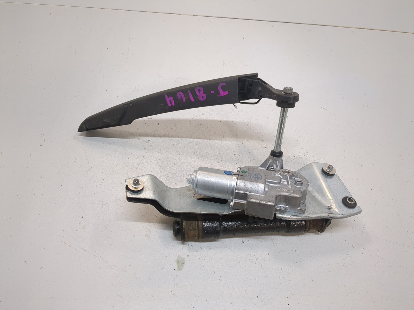 Моторчик стеклоочистителя задний