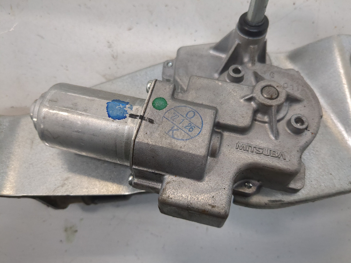 Моторчик стеклоочистителя задний