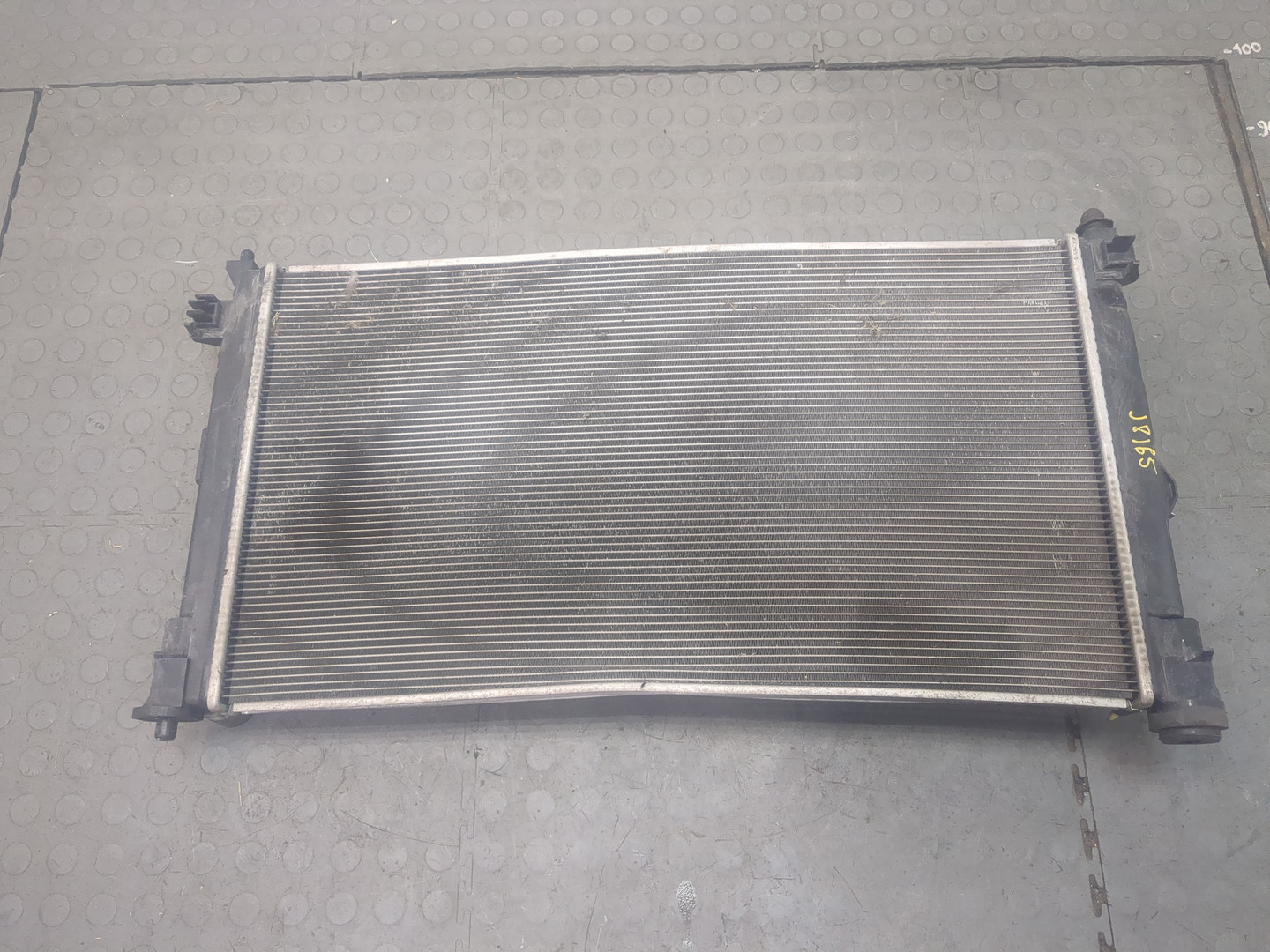 Радиатор охлаждения двигателя основной