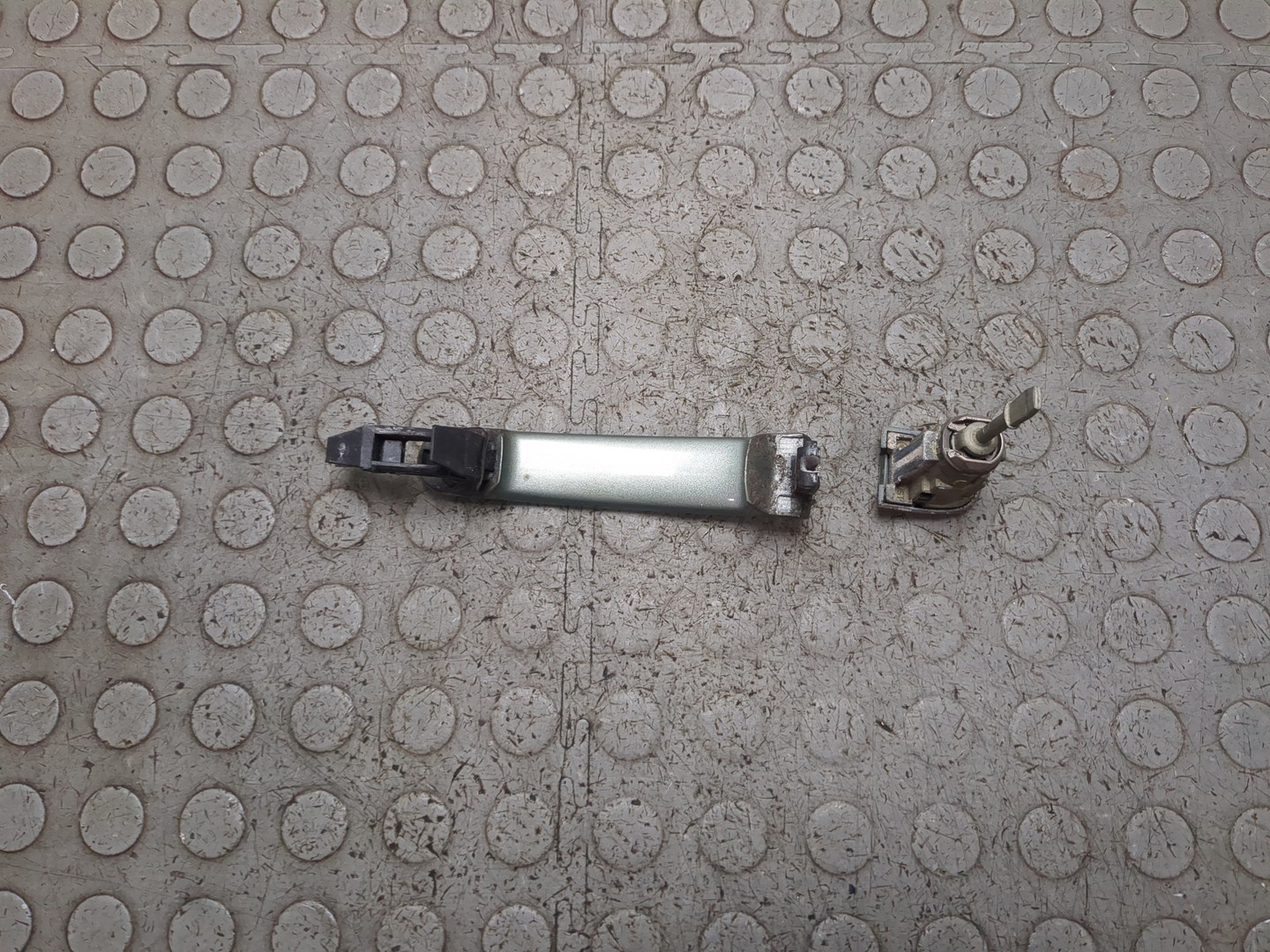 Ручка двери наружная