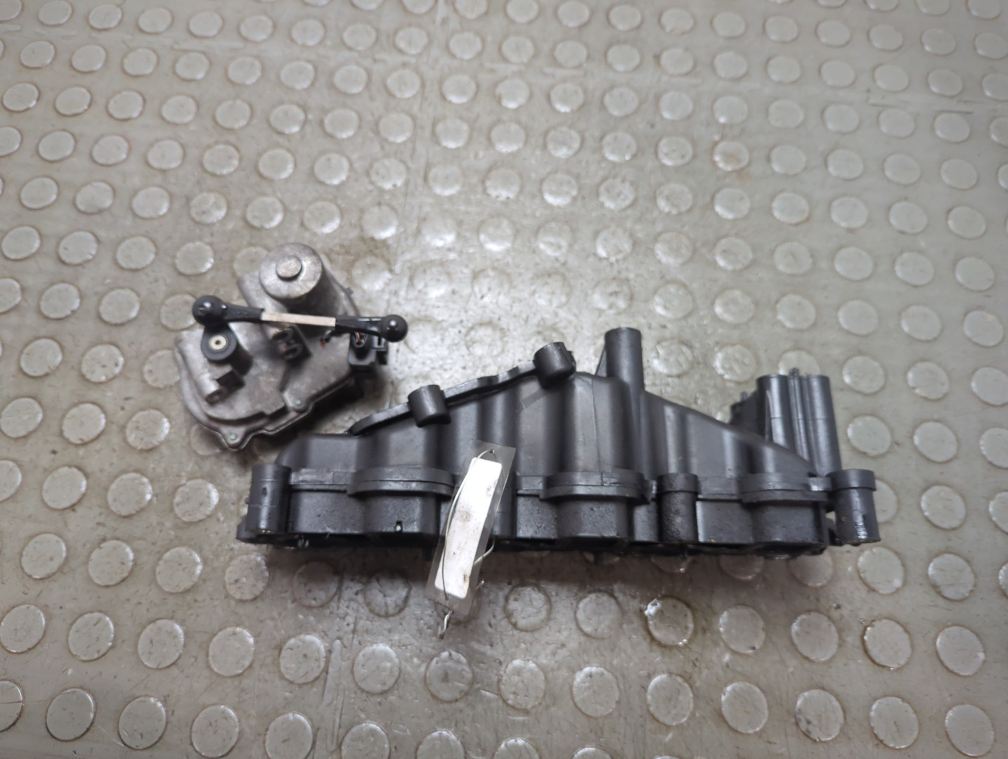 Коллектор впускной