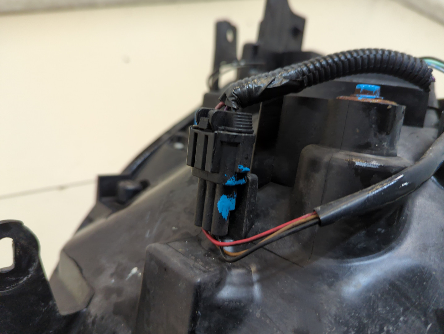 Фара правая