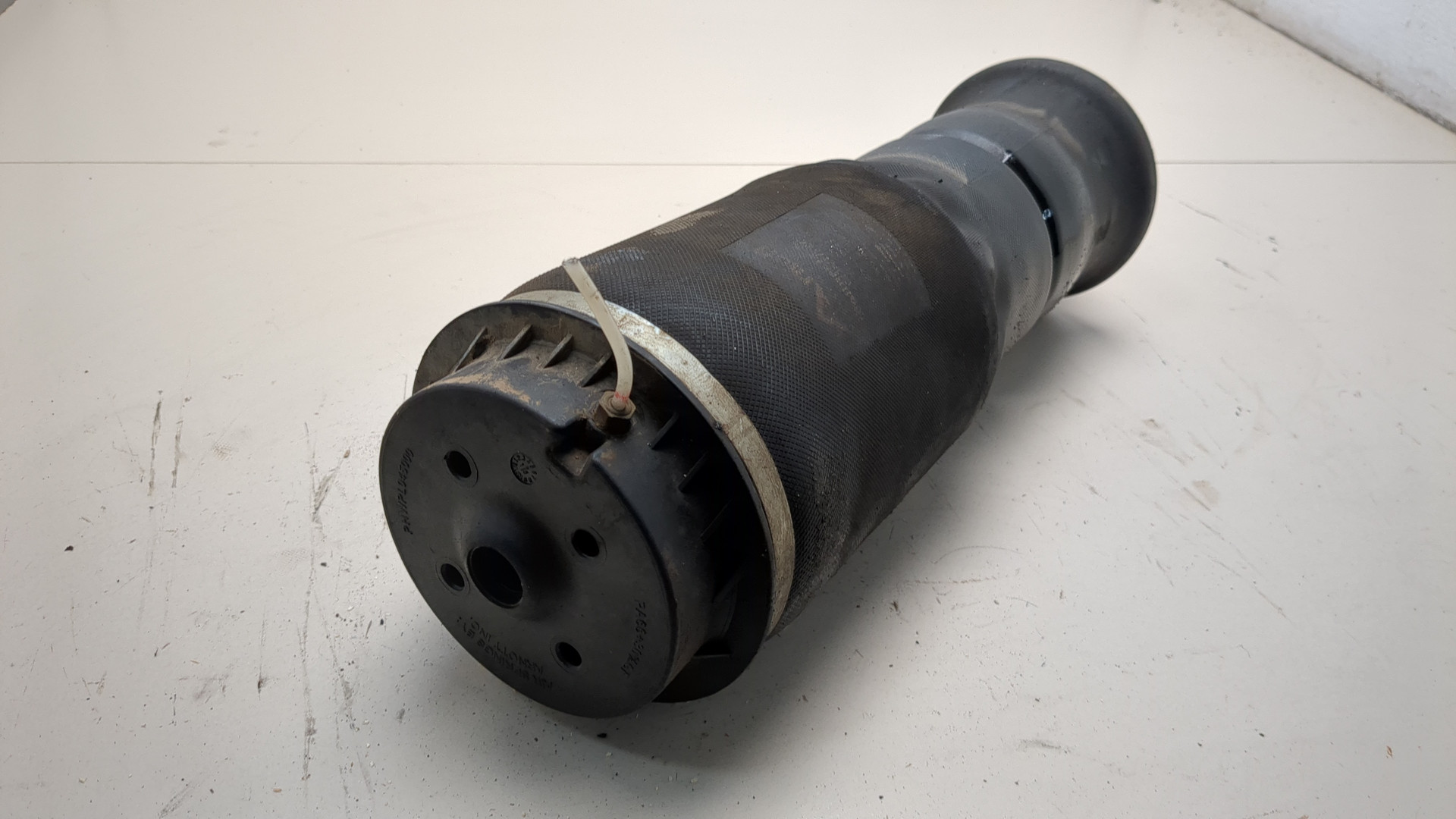 Амортизатор задний (стойка)