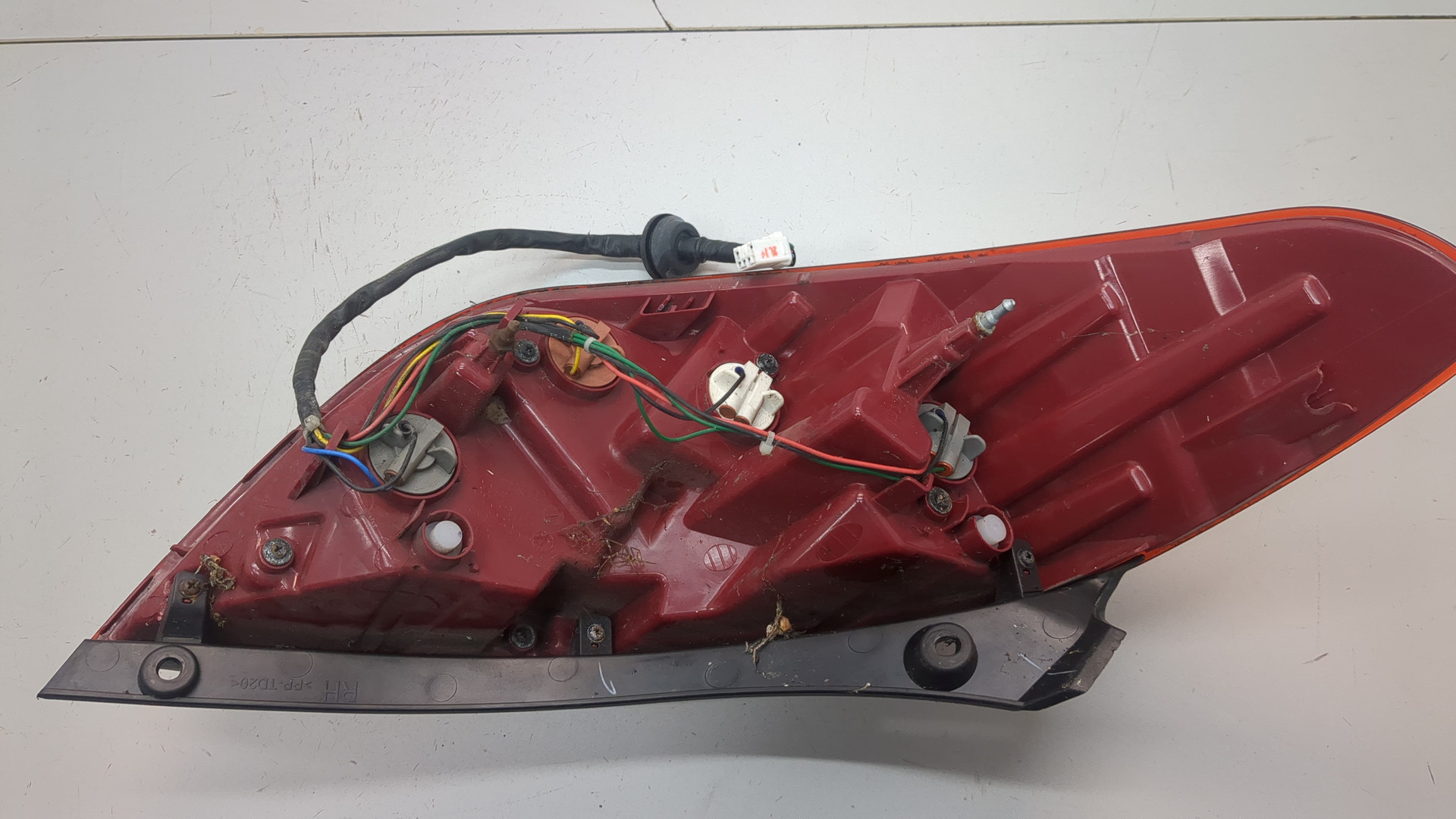 Фонарь задний правый