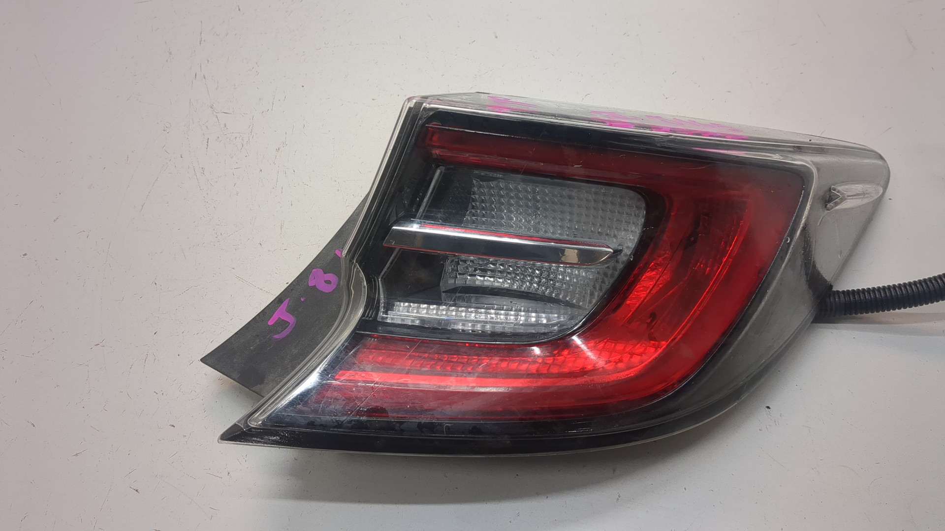 Фонарь задний правый