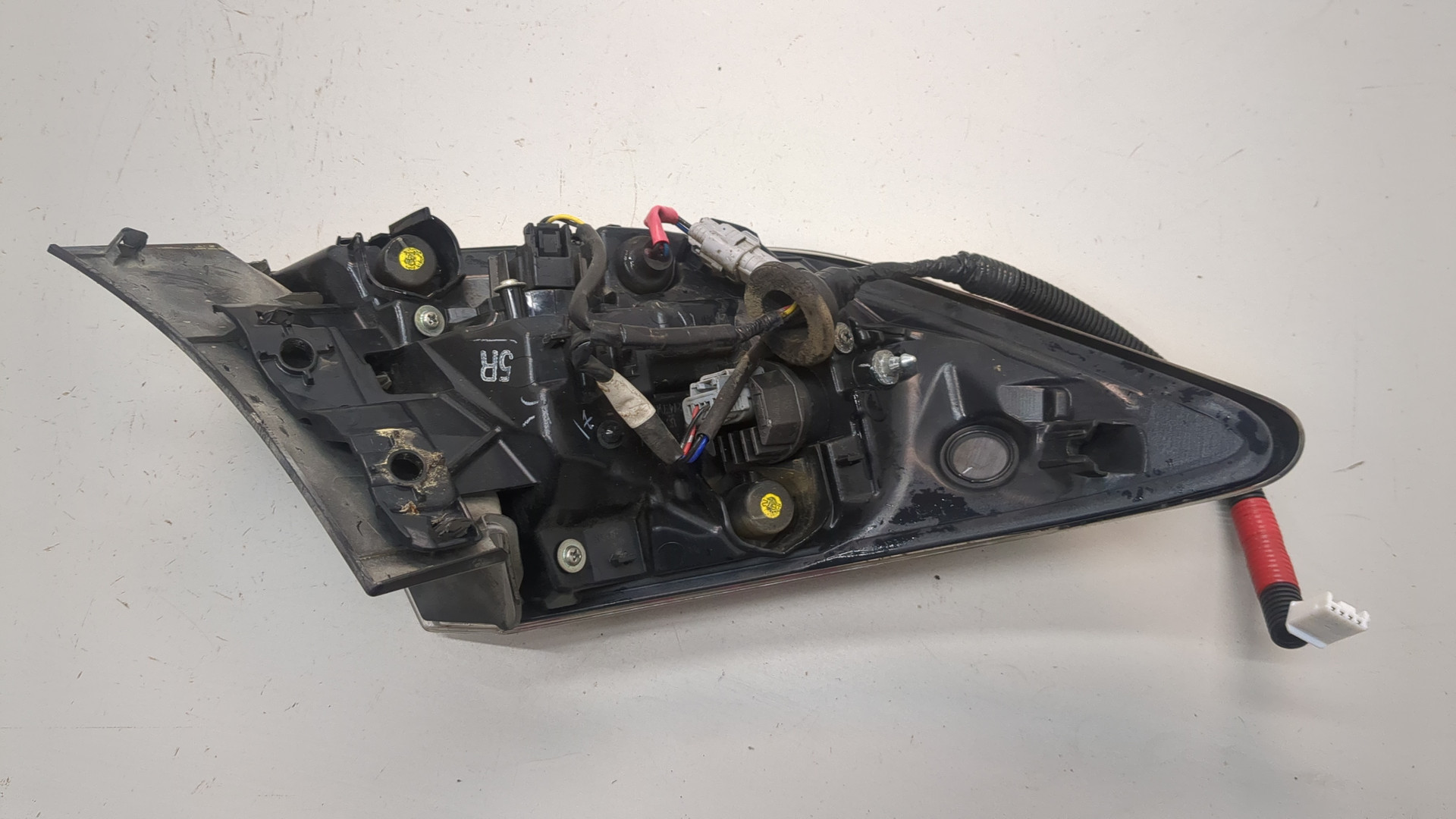 Фонарь задний правый