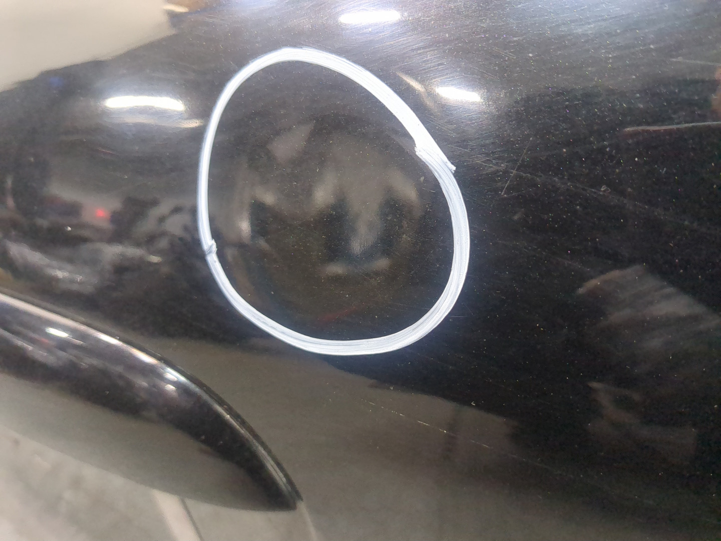 Дверь багажника