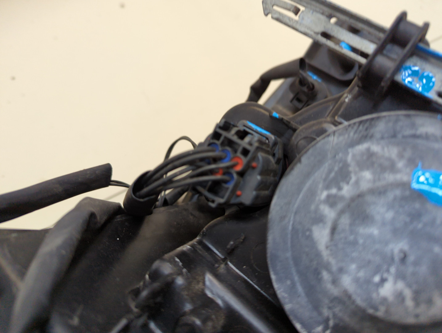 Фара правая