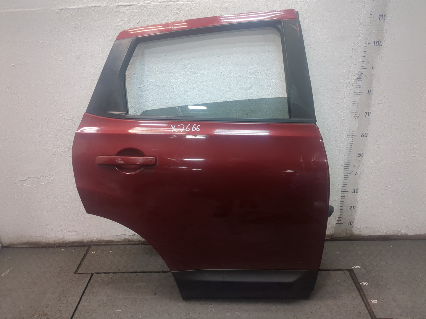 Дверь задняя правая
