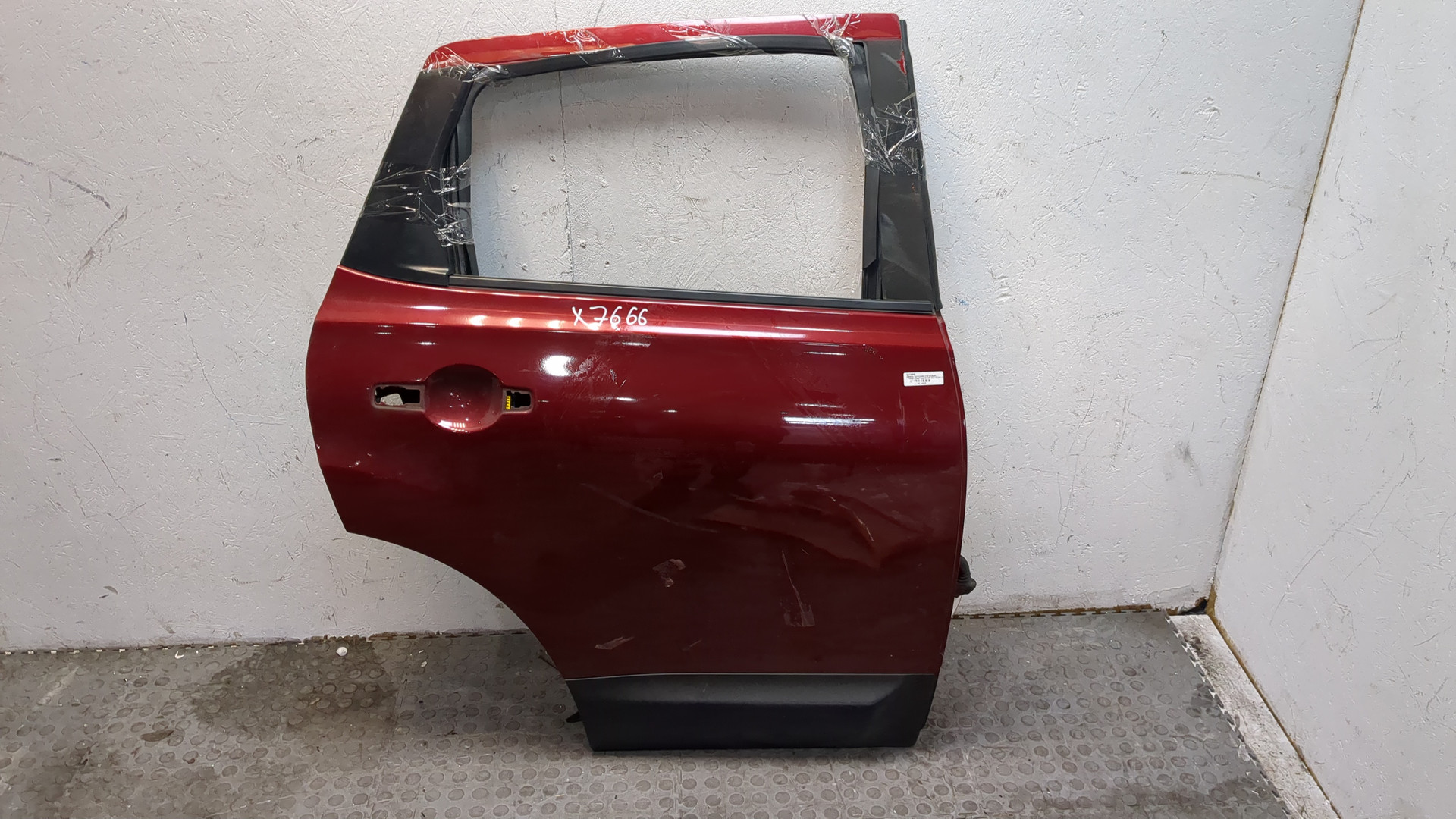 Дверь задняя правая