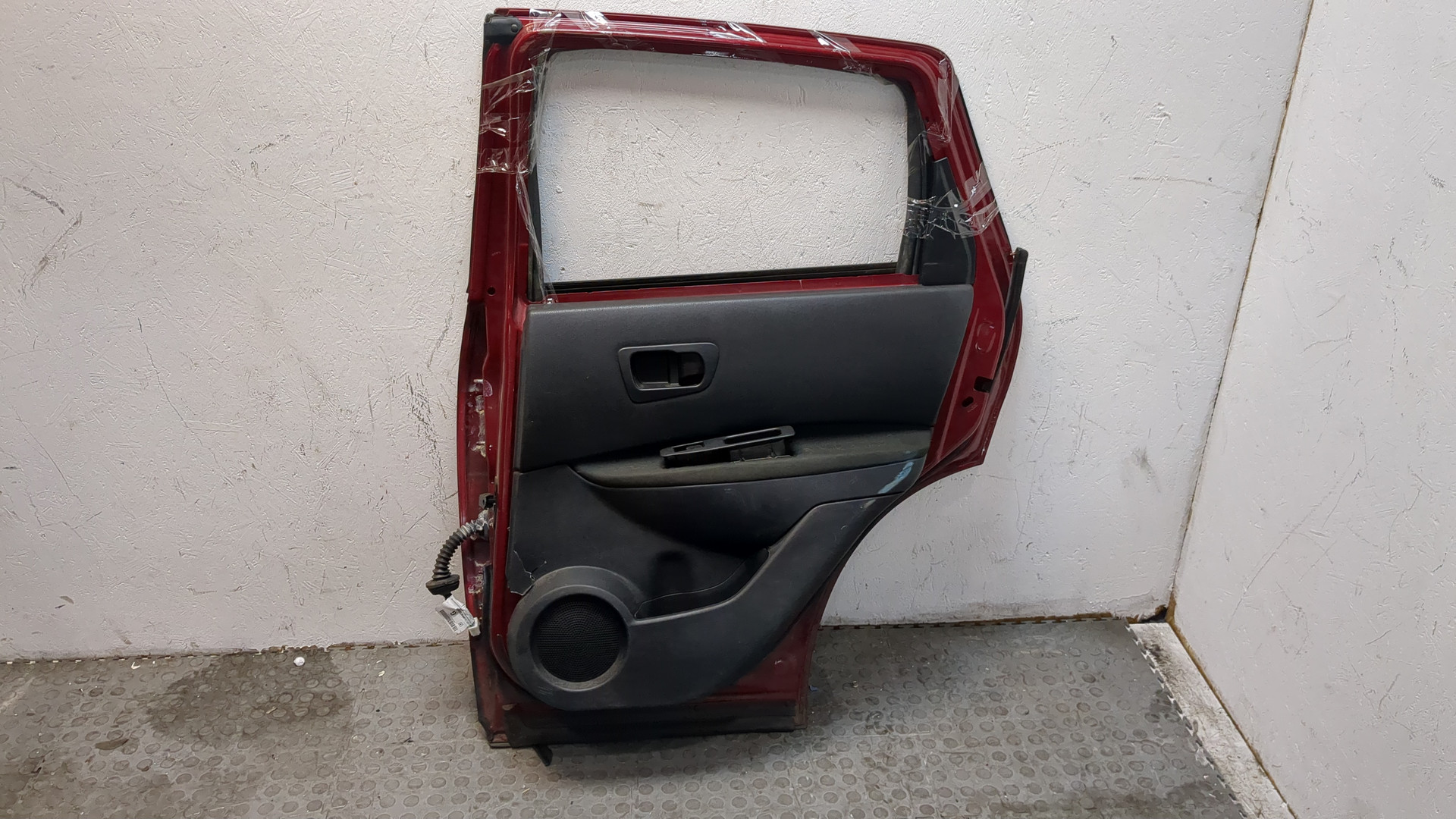Дверь задняя правая