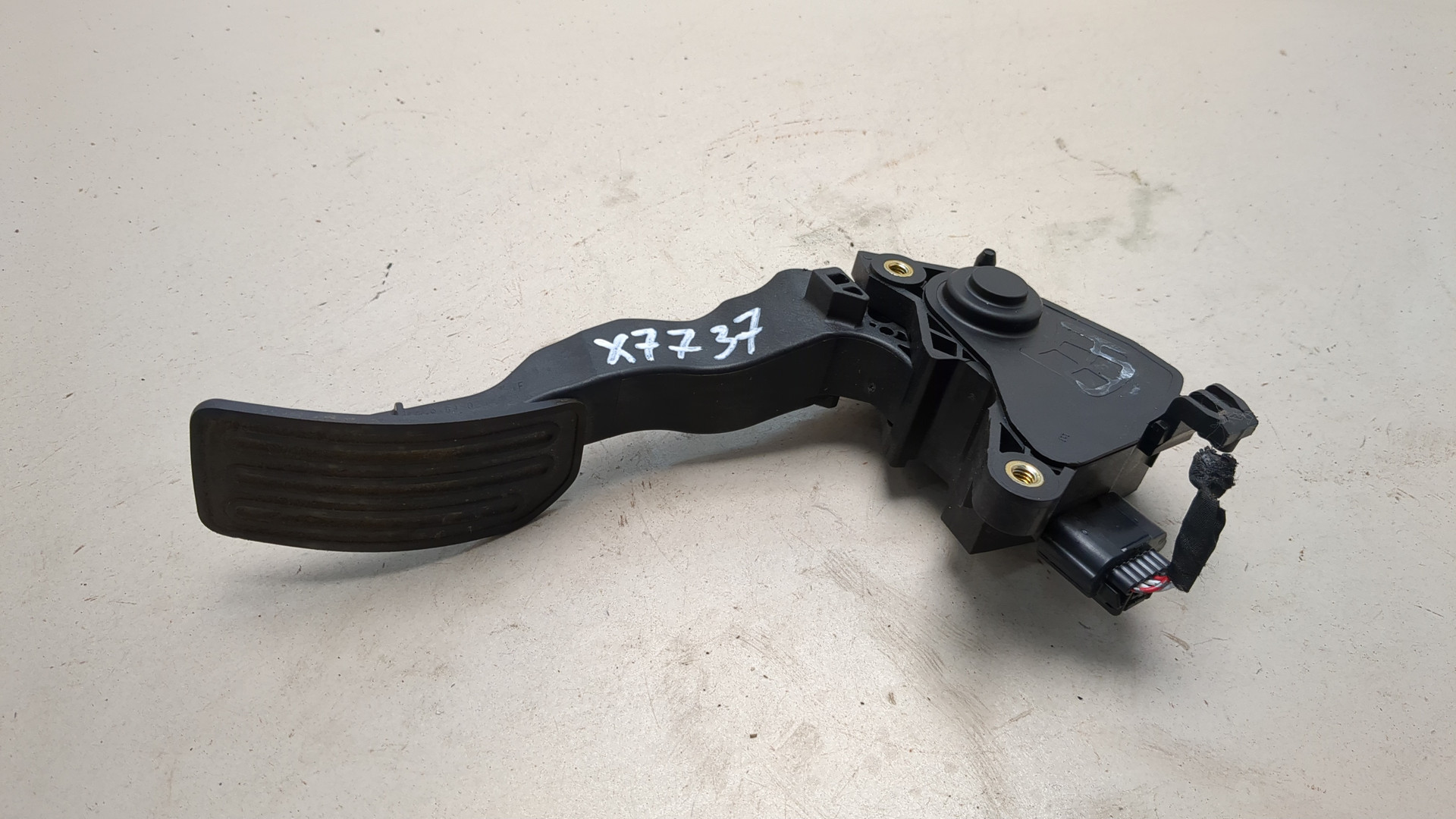 Педаль газа