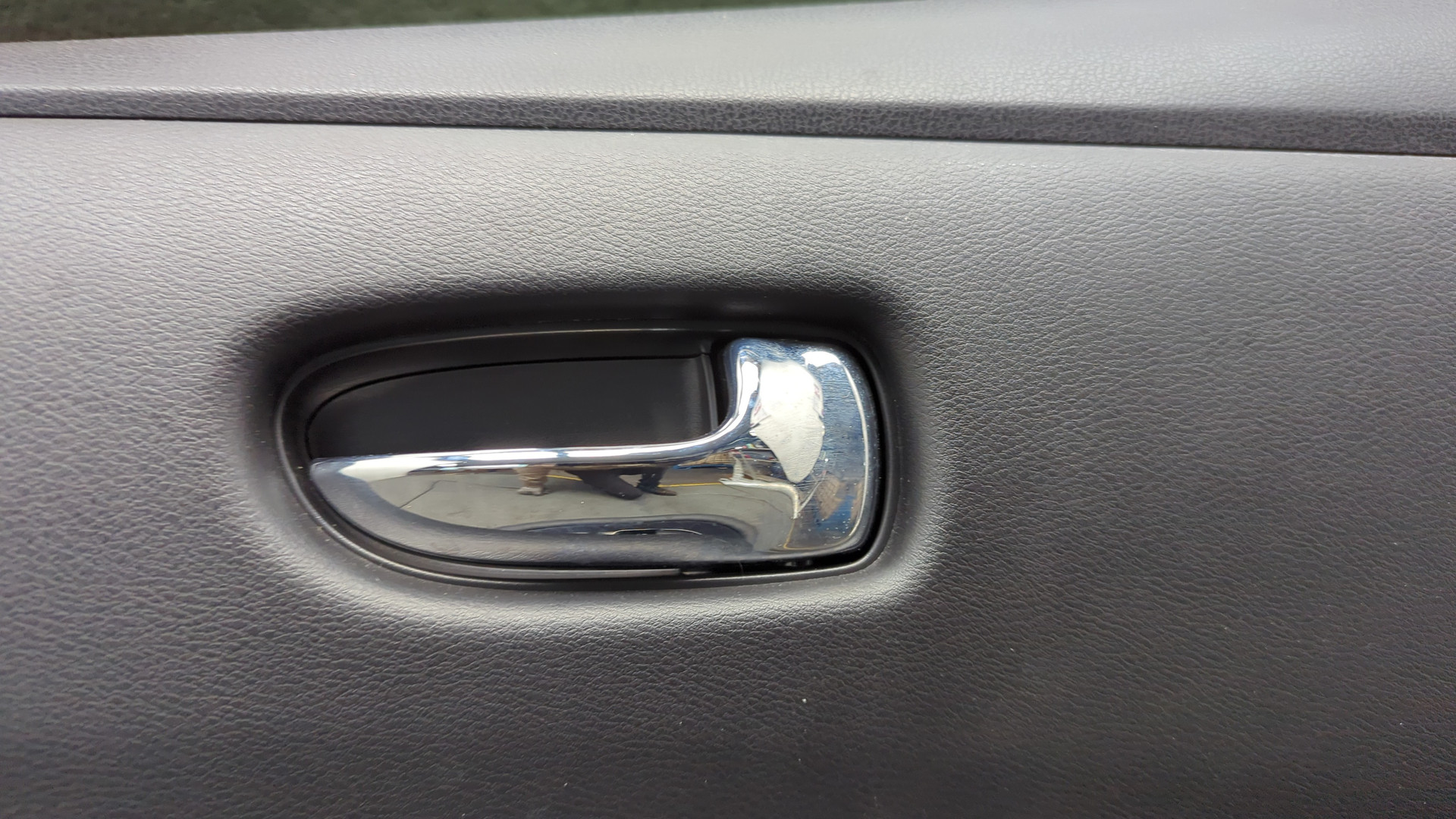 Дверь задняя правая