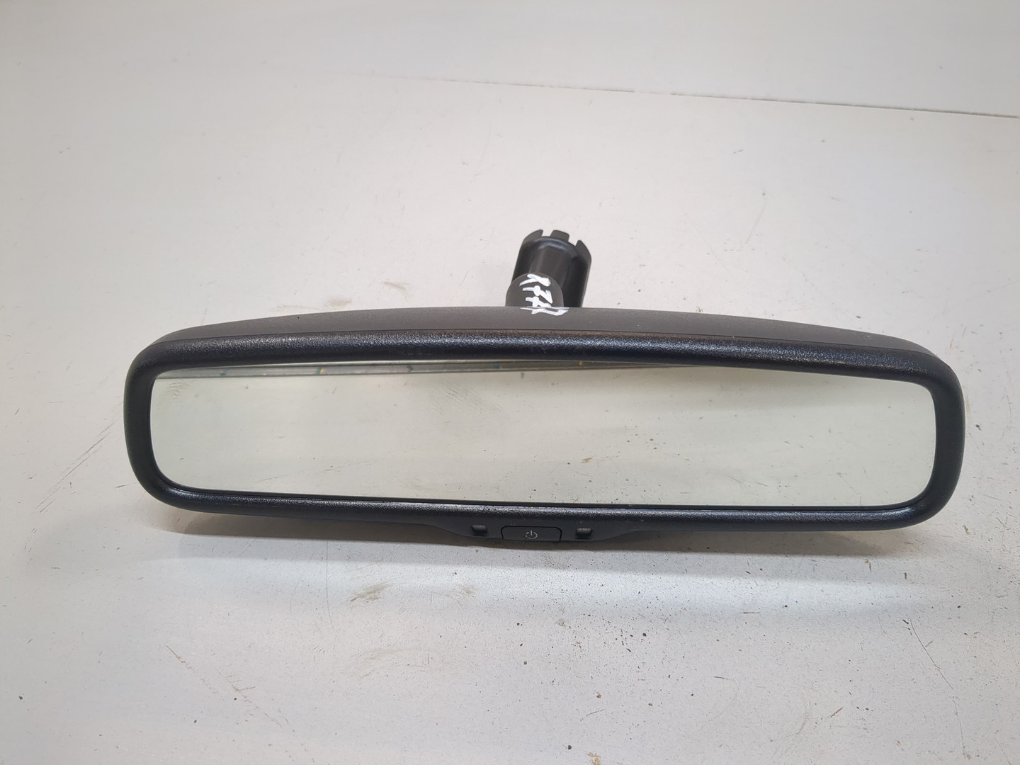 Зеркало заднего вида