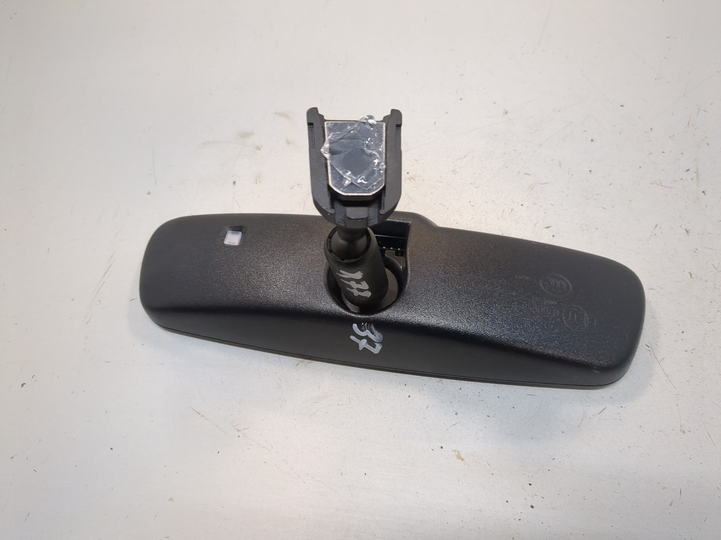 Зеркало заднего вида